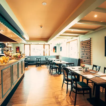 & Restaurant Hubertus Hotel *
