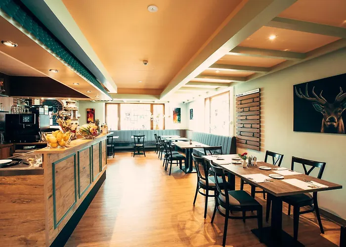 & Restaurant Hubertus Hotel *